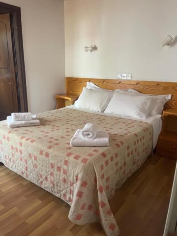Mountain Rose Garden Hotel&Restaurant Pedhoulas Exterior foto