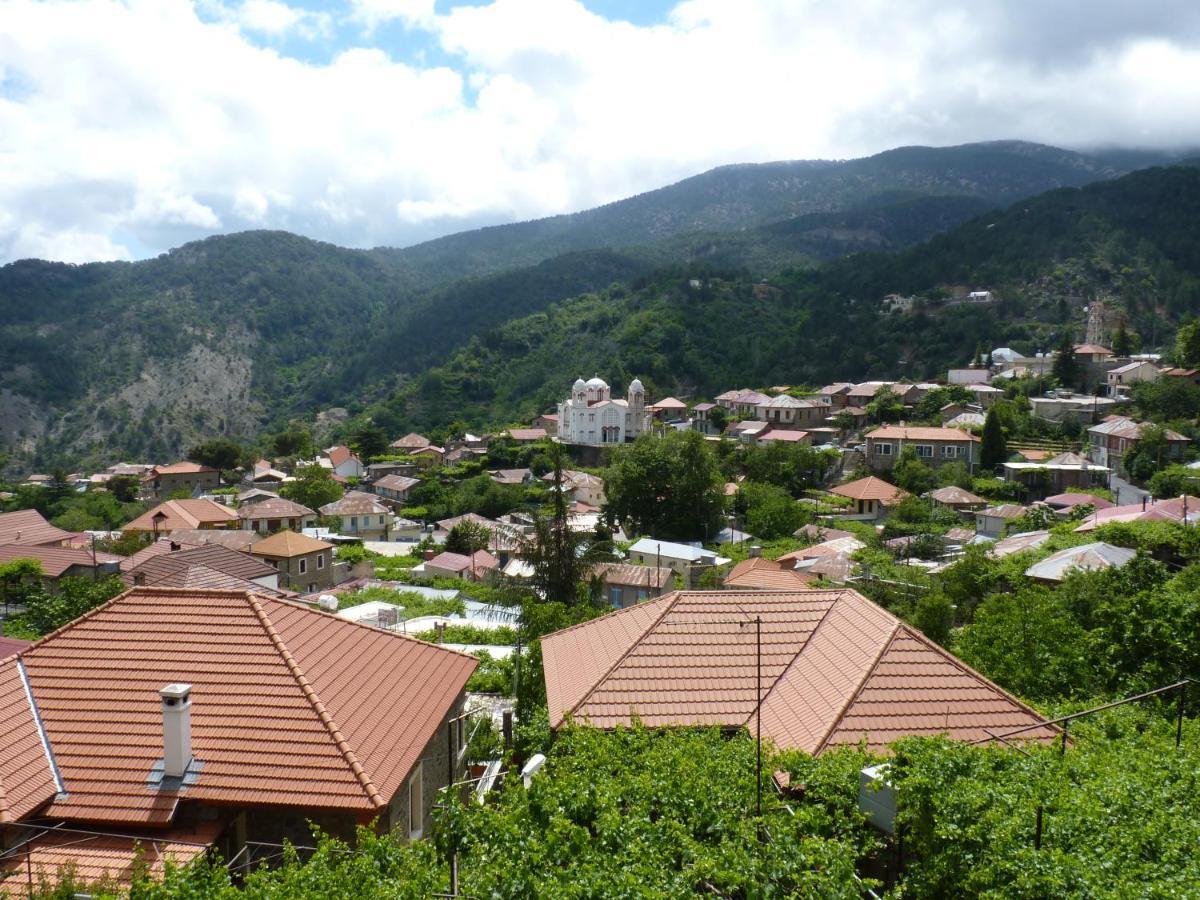 Mountain Rose Garden Hotel&Restaurant Pedhoulas Exterior foto