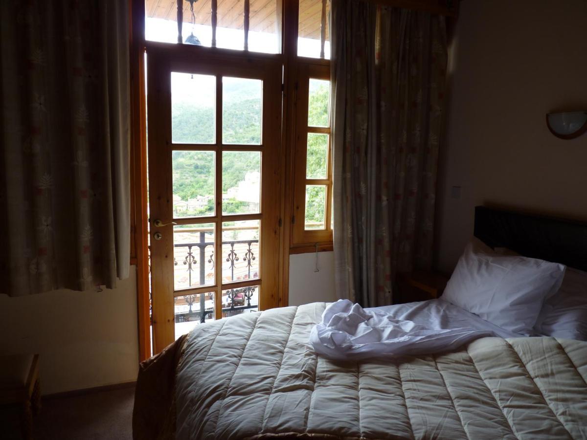 Mountain Rose Garden Hotel&Restaurant Pedhoulas Exterior foto